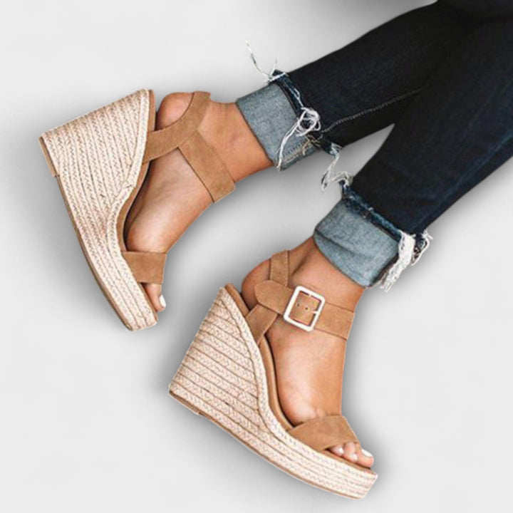 Elizabeth – Stylish Women’s Shoes with Strap