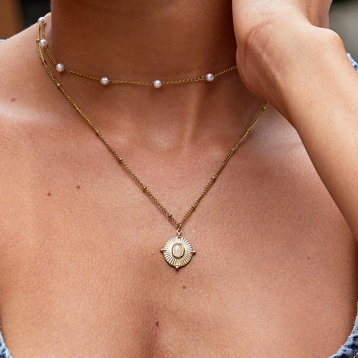 Monique Vintage Stein Collar