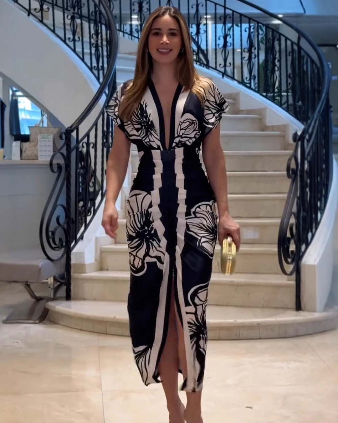 Huda - Sculpted Bloom Dress