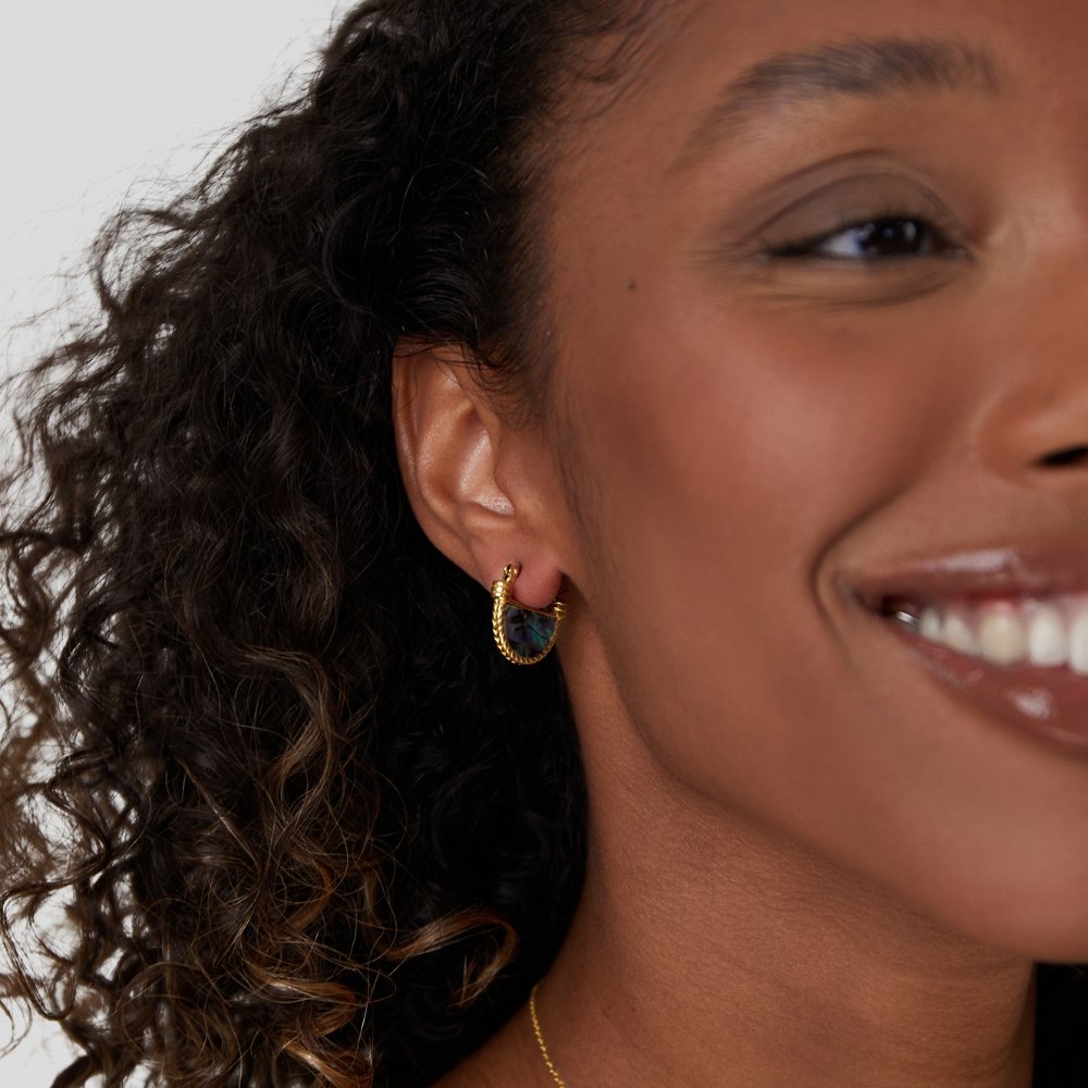 Turquoise Shell Necklace from Amalfi