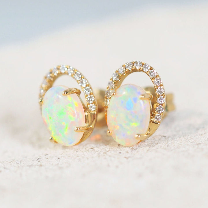 Nova – 18 Karat Gold Multicolor Opal Earrings