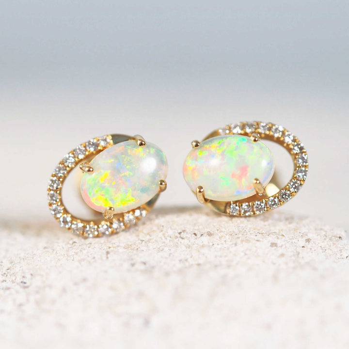 Nova – 18 Karat Gold Multicolor Opal Earrings
