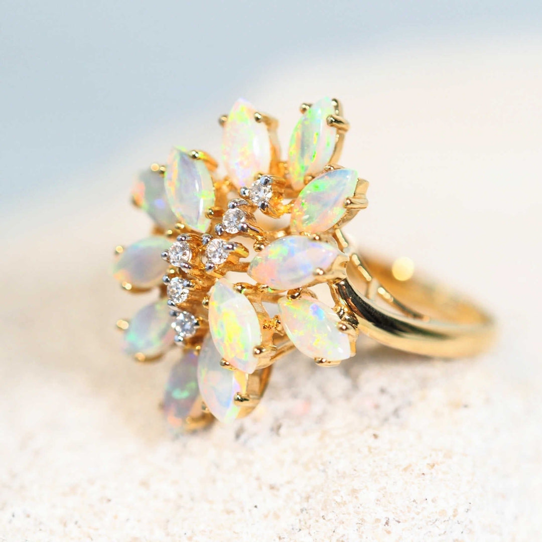 Vespera – 18-Carat Gold Multicolor Crystal Opal Ring