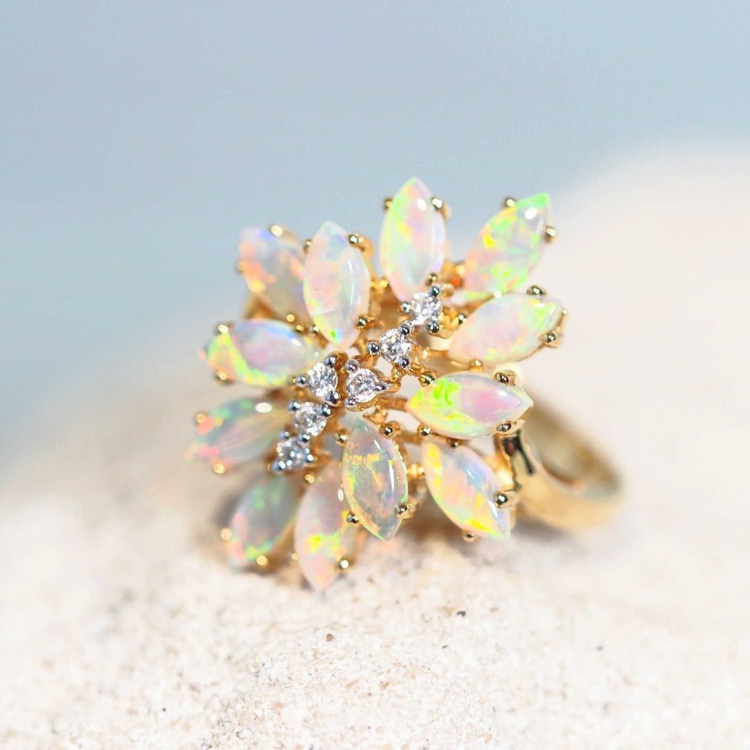 Vespera – 18-Carat Gold Multicolor Crystal Opal Ring