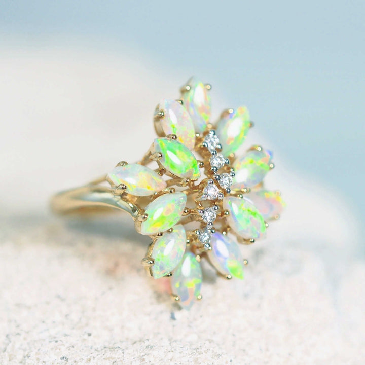 Vespera – 18-Carat Gold Multicolor Crystal Opal Ring