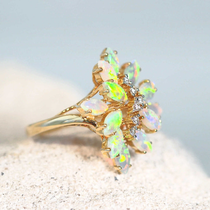 Vespera – 18-Carat Gold Multicolor Crystal Opal Ring