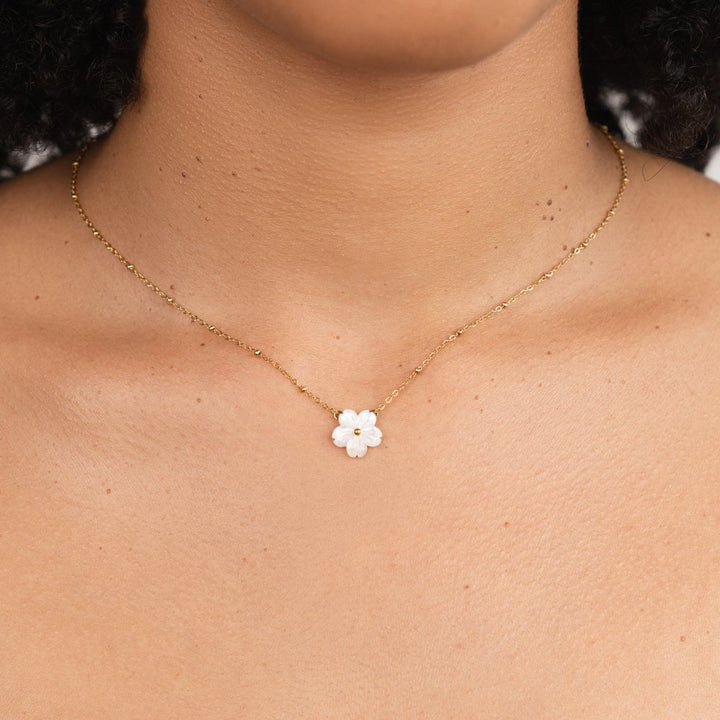 White Flower Necklace